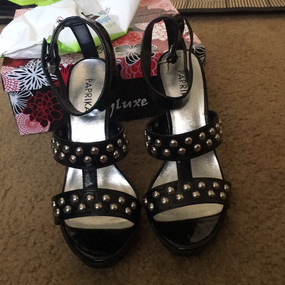 4 inch black heels